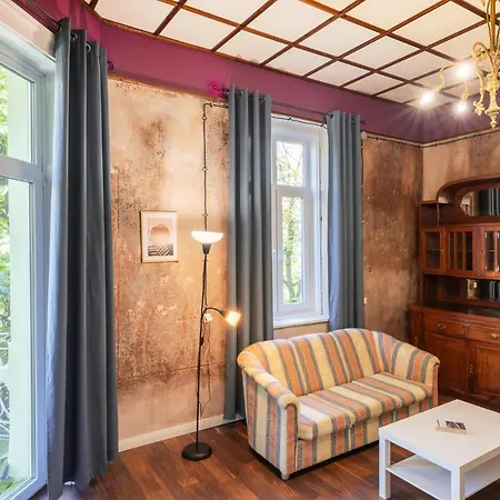 Astoria Guest house